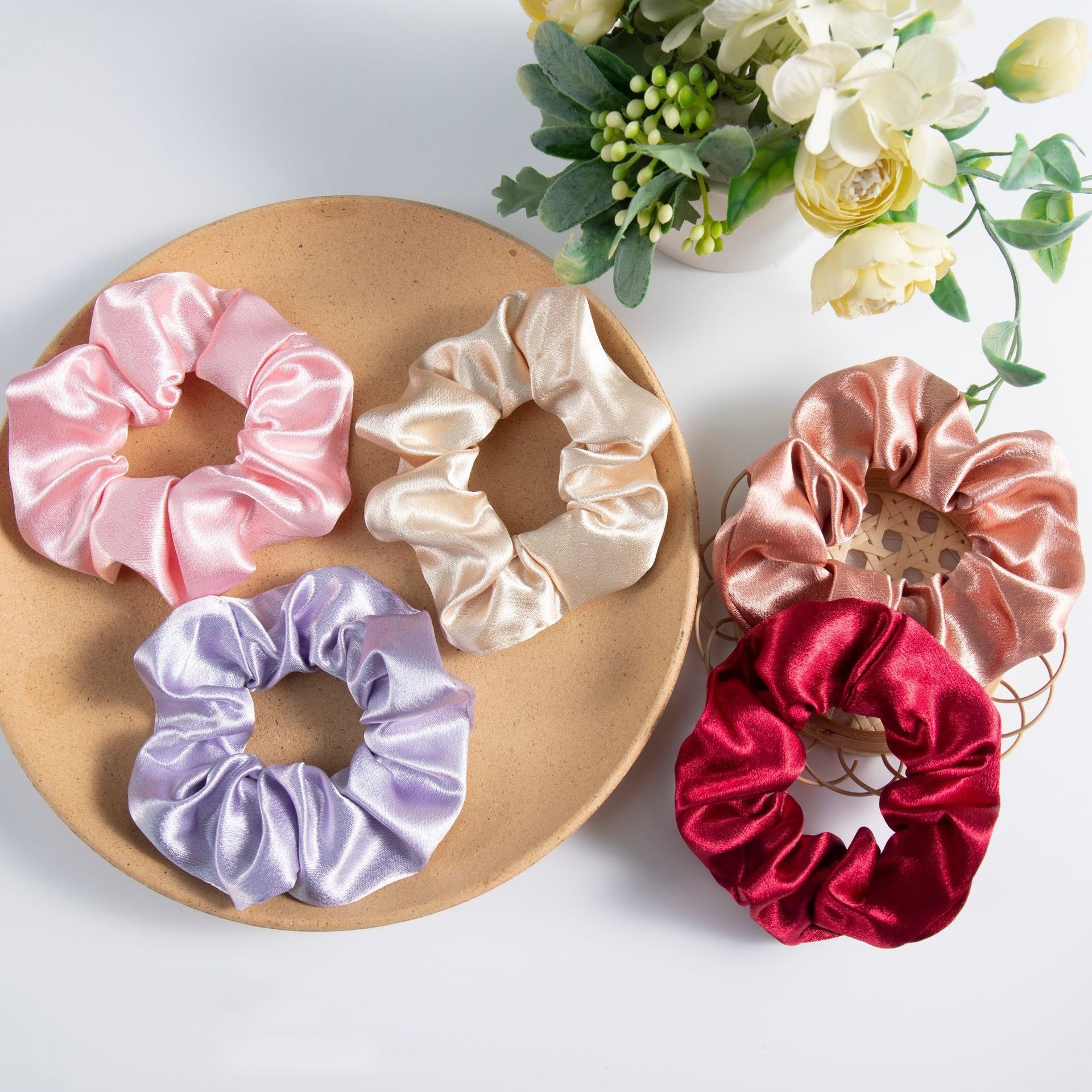 Women's Simple Retro Crystal Satin Scrunchie Hair Tie Solid Color