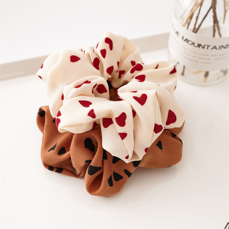 Women's Daily Elastic Cloth Hair Ties Simple Three-Color Heart Style