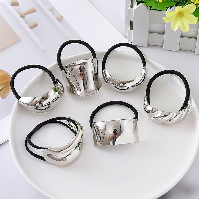 Women's Smooth Alloy Arc Ponytail Holder Minimalist Metallic