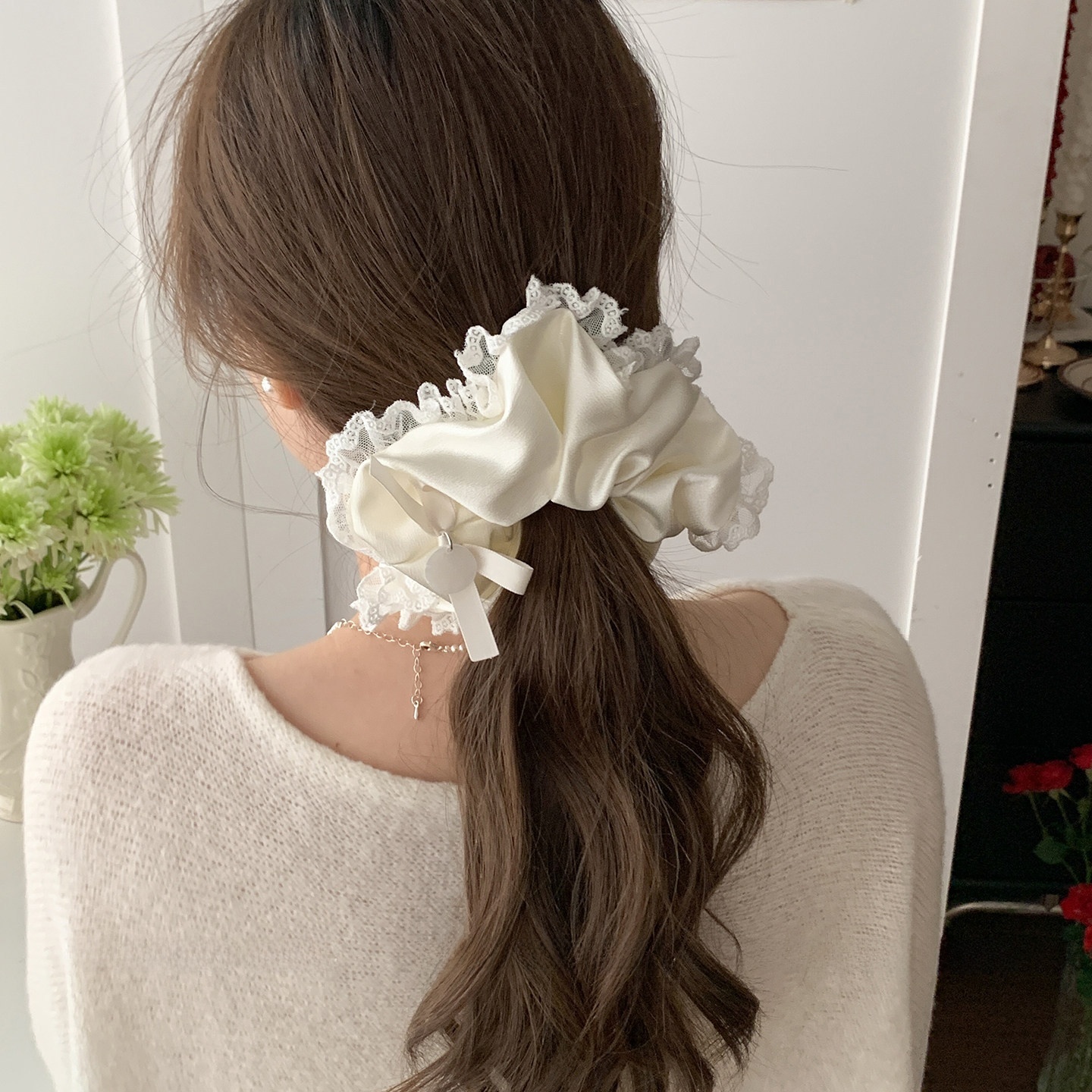 Women's French Satin Bow Hair Tie For Spring Summer Beige Pink