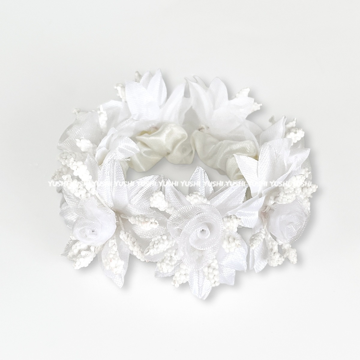 Women's Vintage Rose Cloth Hair Tie For Winter Champagne Floral