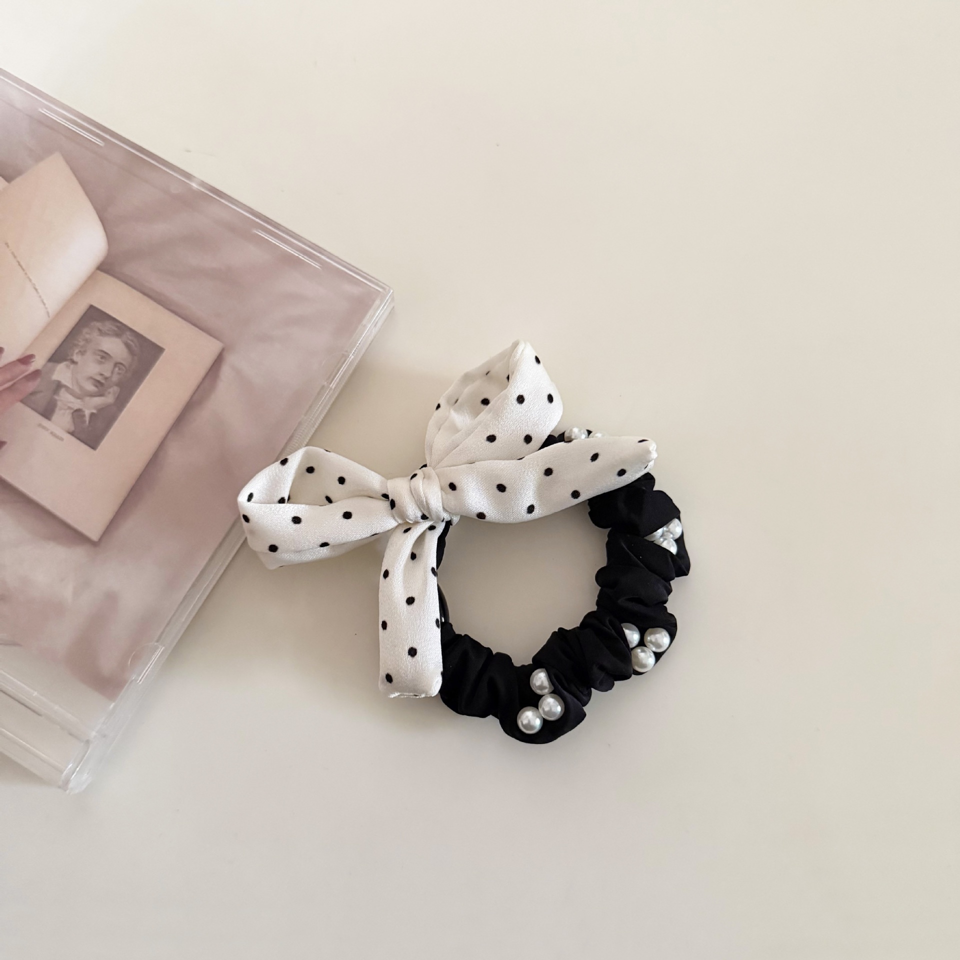 Women's Pearl Bowknot Cloth Elastic Hair Band Black And White Polka Dot