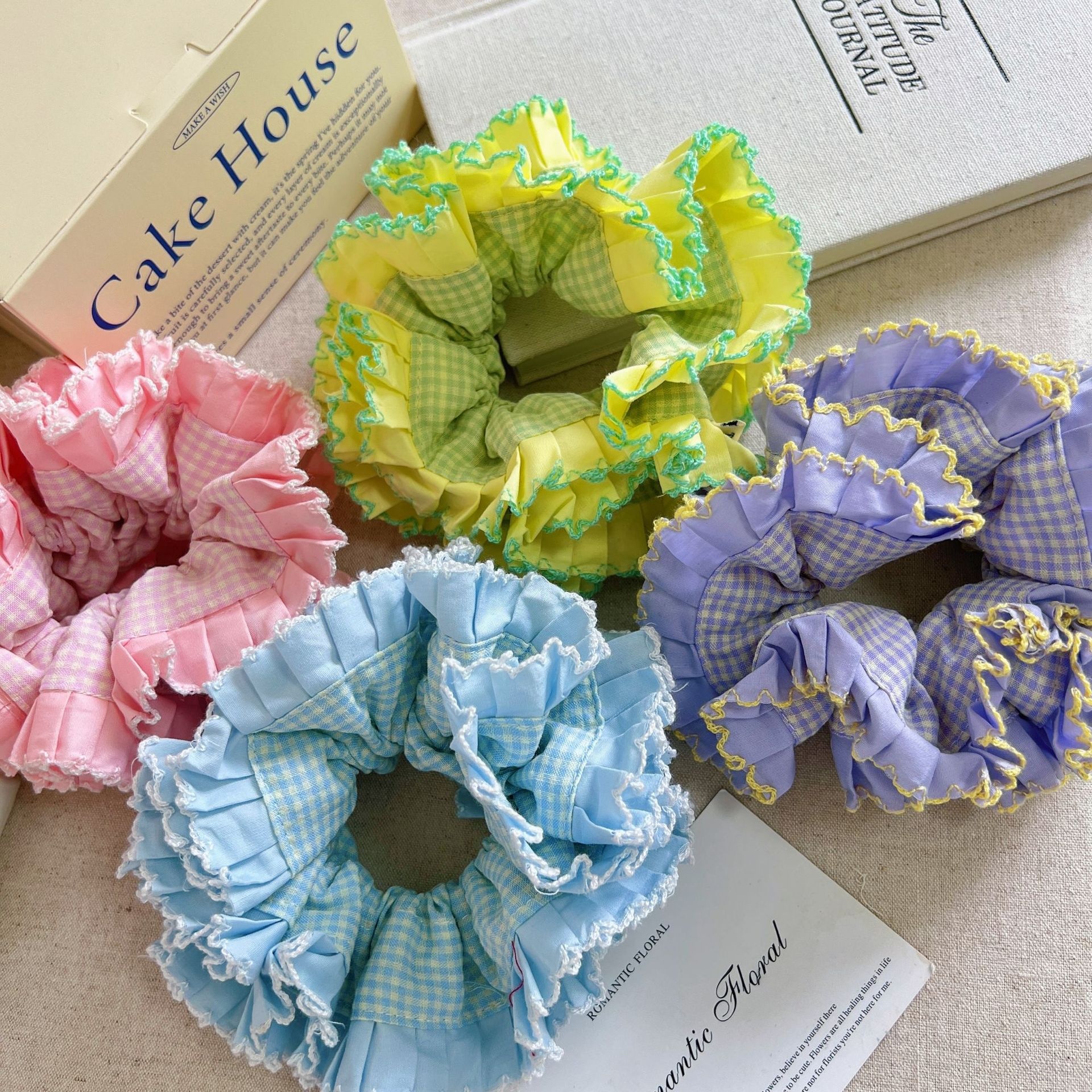 Women's Casual Daily Cloth Scrunchie Hair Tie Simple Plaid