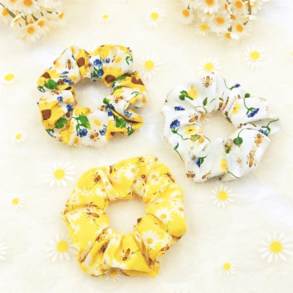 Women's Beach Cloth Hair Tie White Sunflower Bee Print