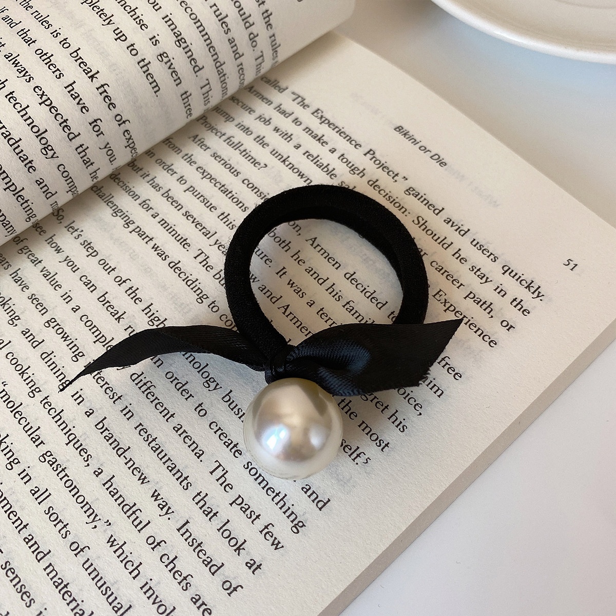 Women's Everyday Gauze Pearl Hair Ties 5-Piece Set Black Bow Knot