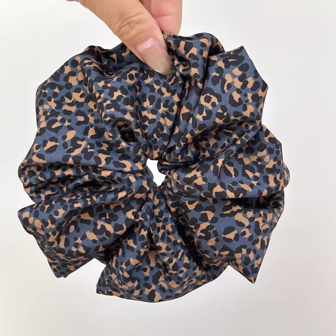 Women's Oversized Cloth Hair Ties Retro Leopard Print Lazy Ponytail Bands