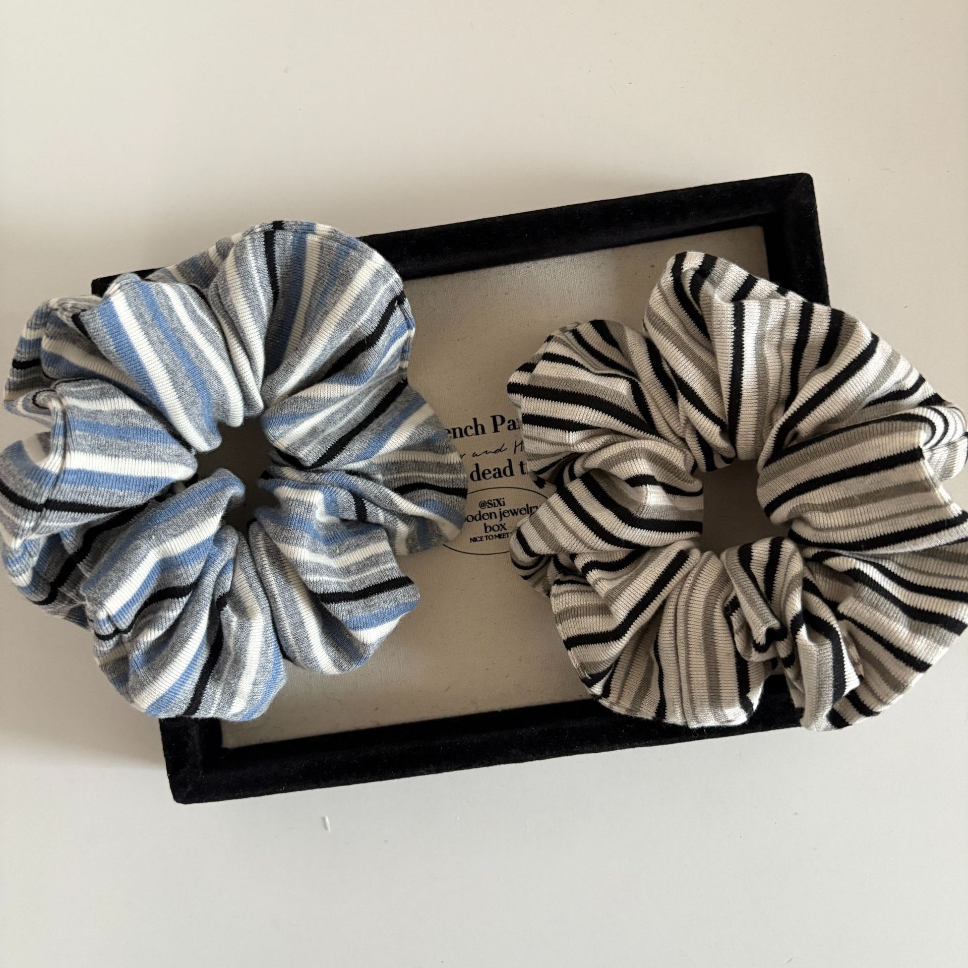 Women's Preppy Striped Knit Hair Tie Color Block Black & White