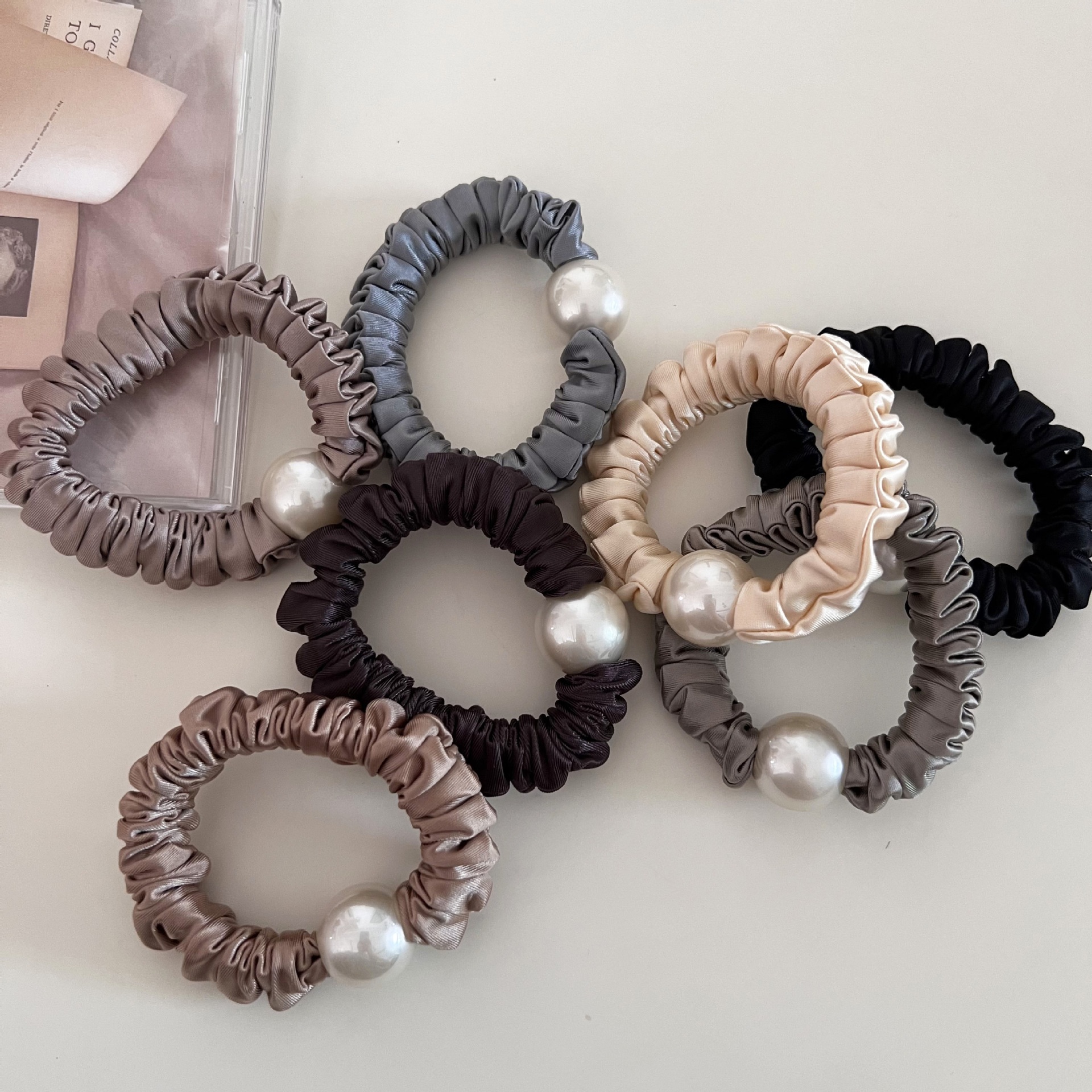 Women's Simple Artificial Pearl Hair Tie Spring Accessory Black