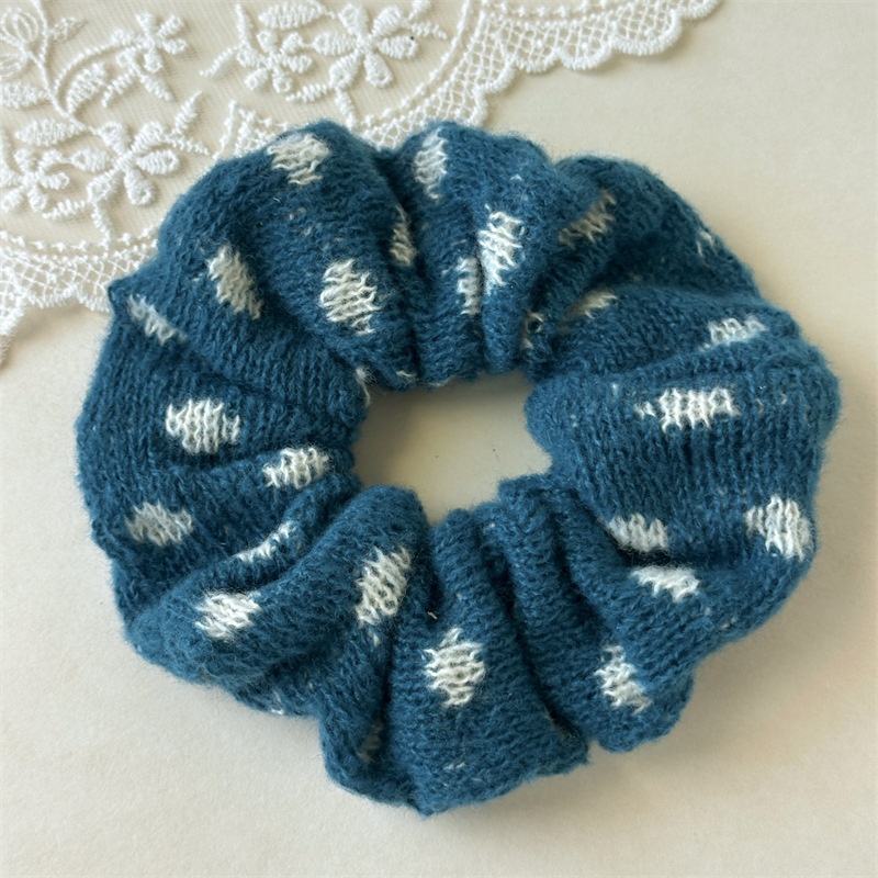 Women's Fall Winter Knitted Scrunchies Soft Yarn Hair Ties for Loose Buns