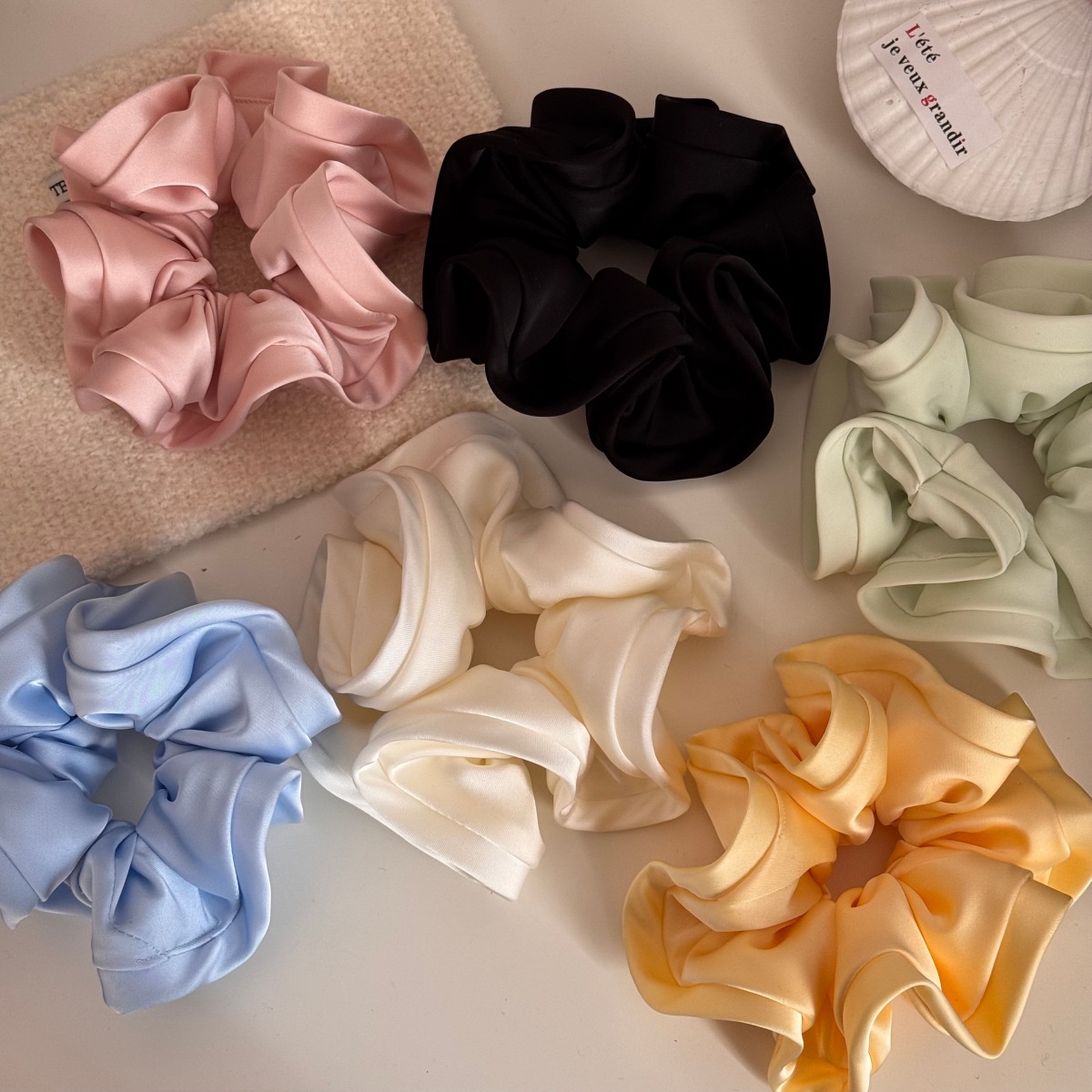 Women's Elegant Satin Scrunchie Hair Tie For Daily Wear Solid Color