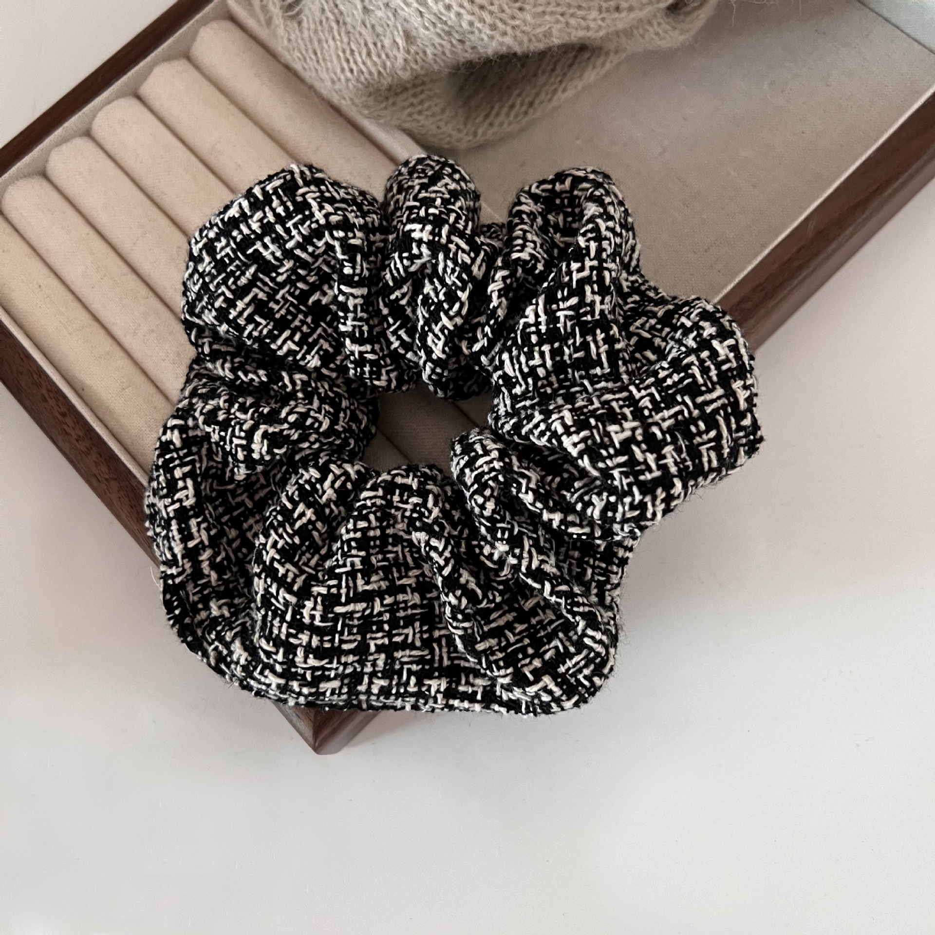 Women's Autumn Winter Cloth Bun Hair Tie Black And White Houndstooth Plaid