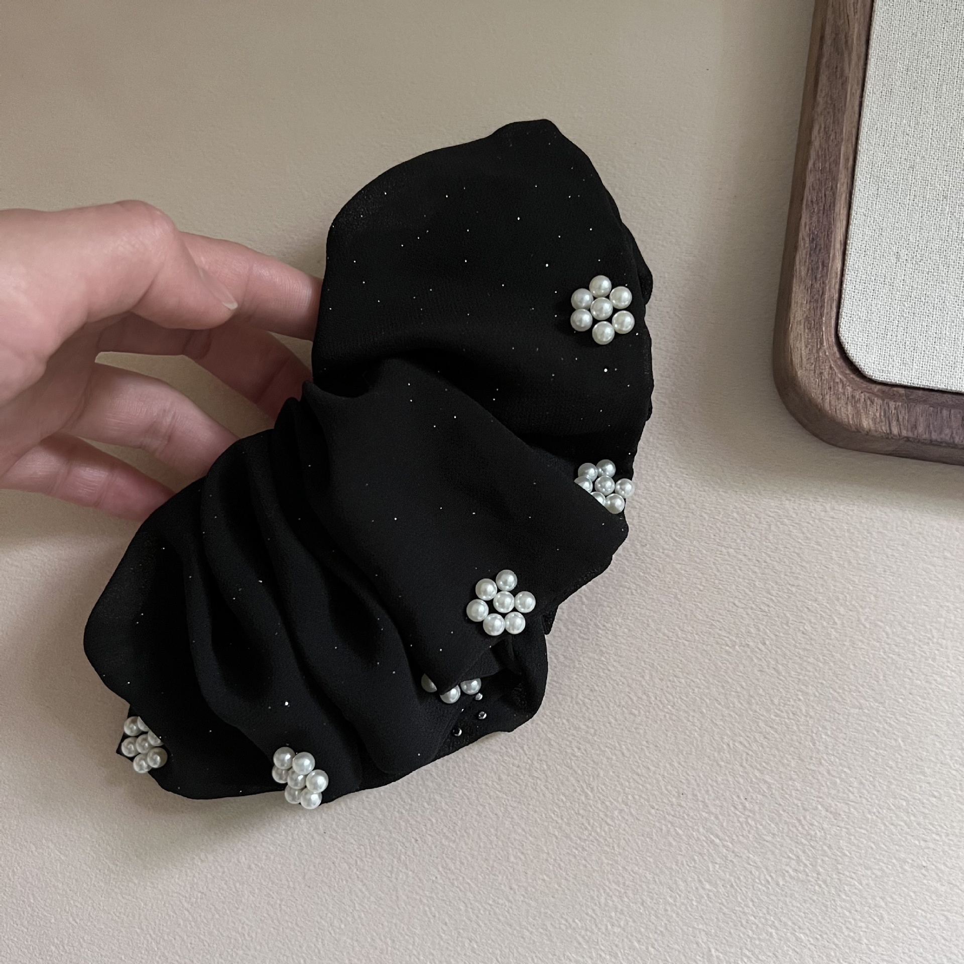 Women's Shiny Pearl Mesh Party Hairband Hair Tie Black Rose Floral