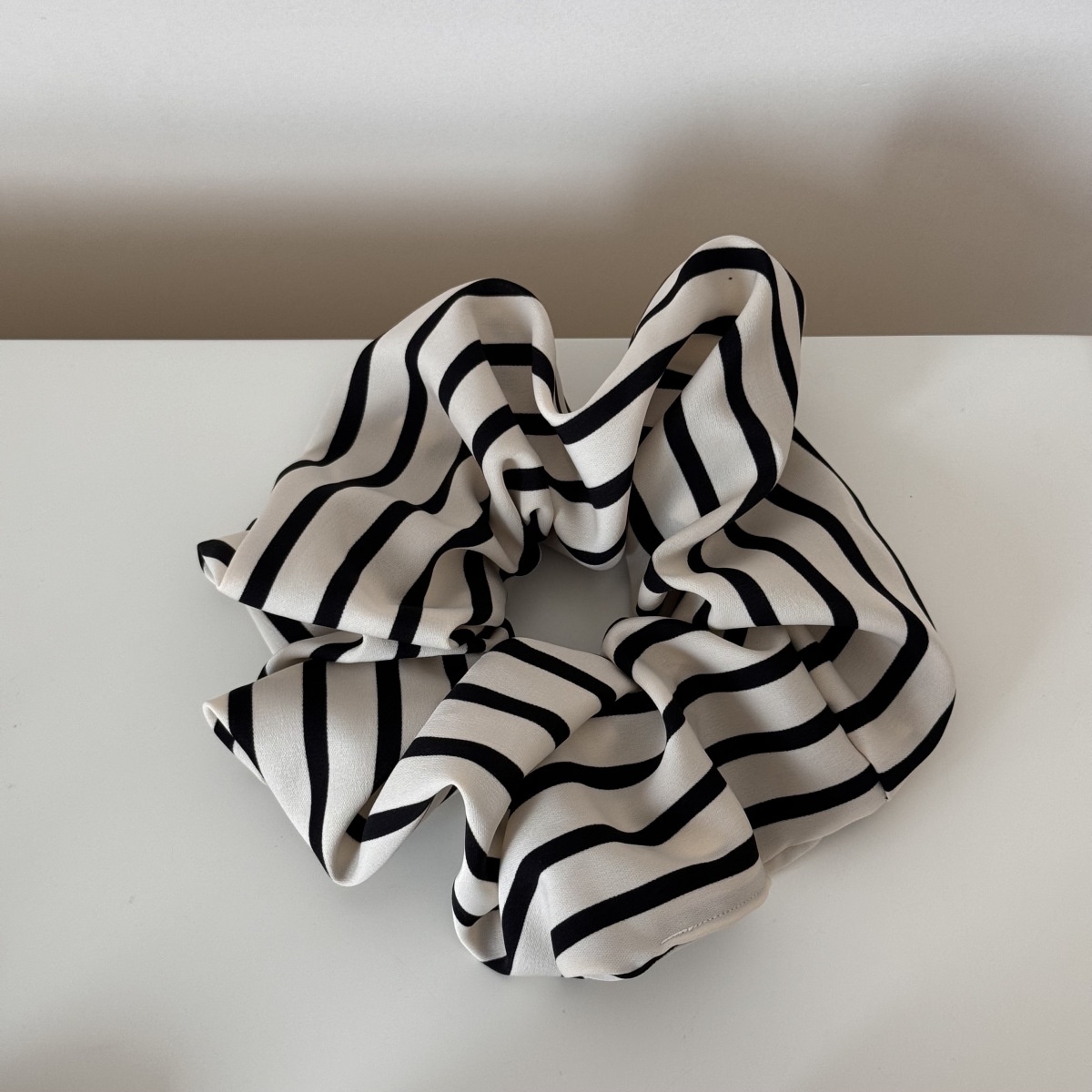 Women's Commuter Pleated Cloth Bowknot Hair Tie Irregular Striped