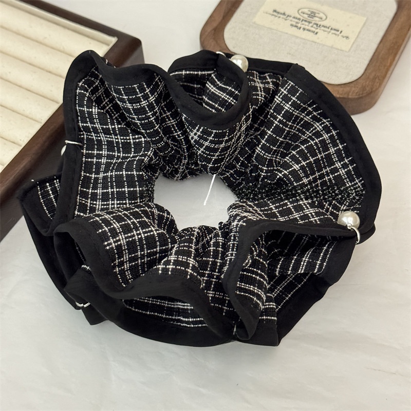 Women's Retro Pearl Cloth Scrunchie Hair Tie Black & White Checkered Plaid