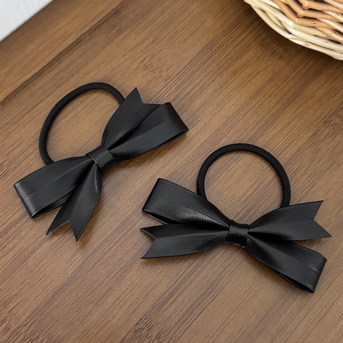 Women's High-End Leather Bowknot Hair Ties For Bun Solid Black