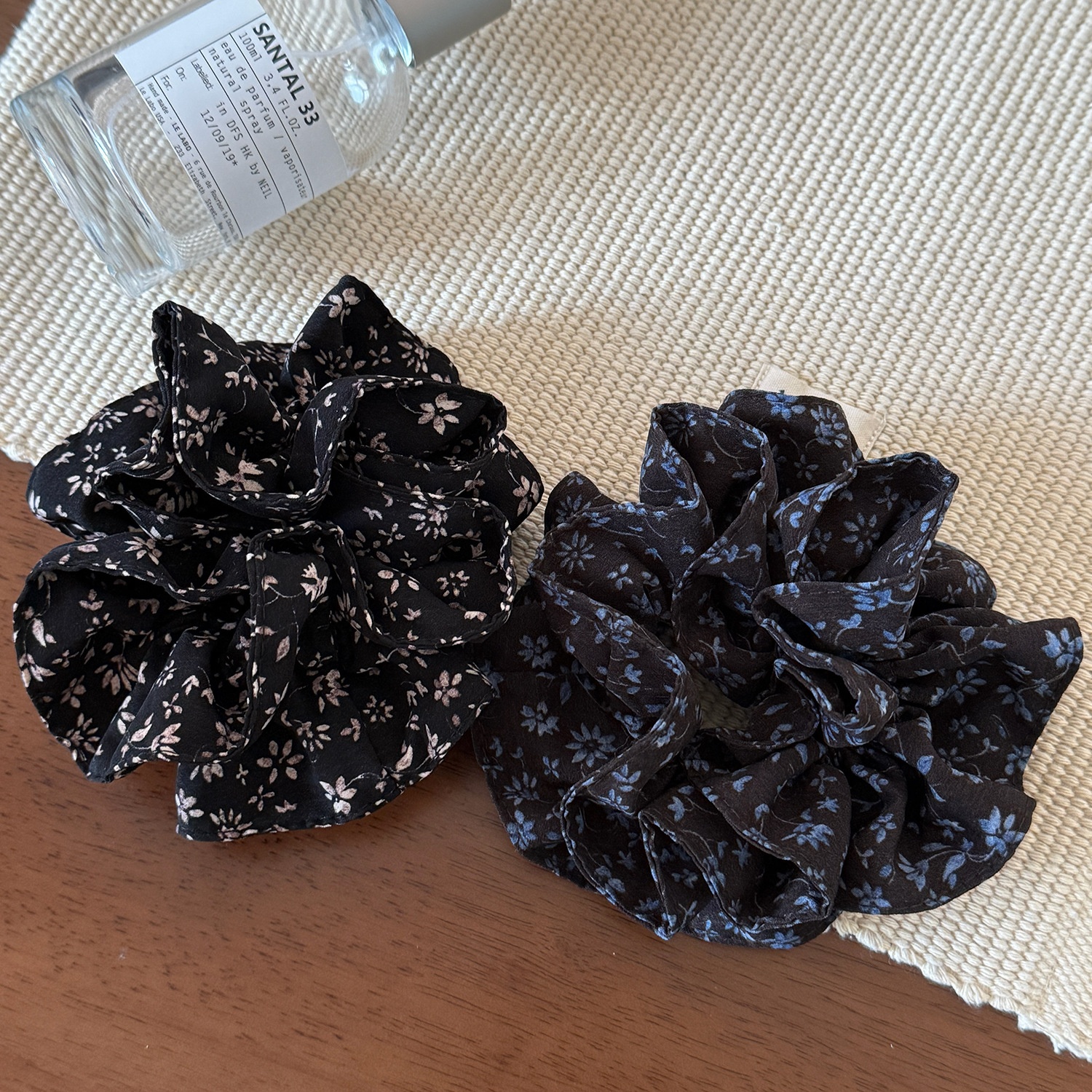 Women's Elegant Fabric Bun Hair Scrunchies Double Layer Black Floral