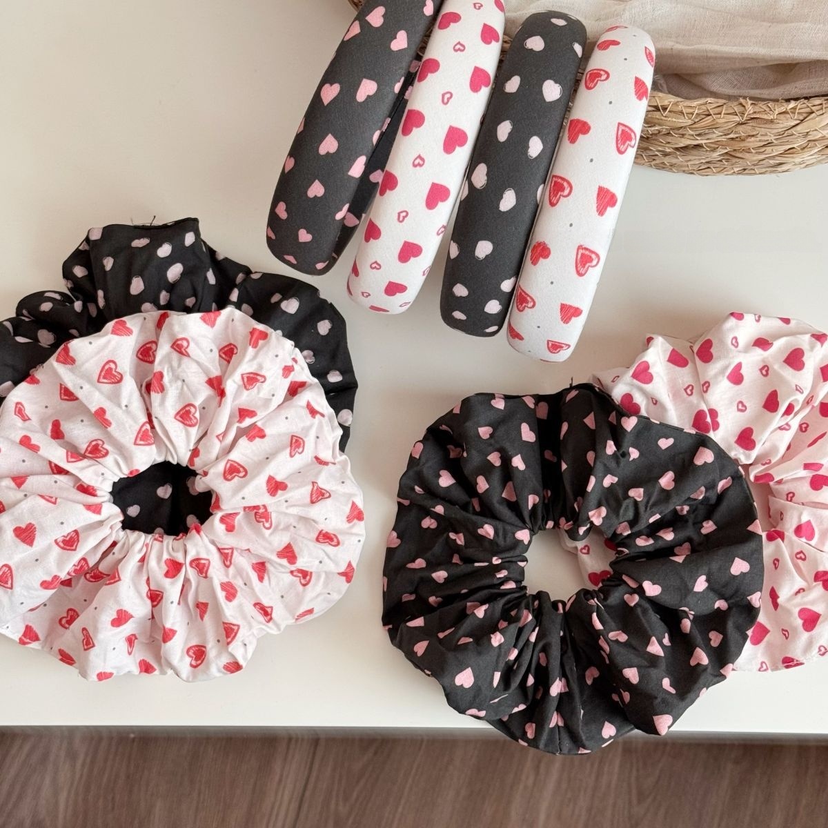 Women's Sweet Soft Cloth Spring Hair Tie Rubber Band Pink Heart Shape