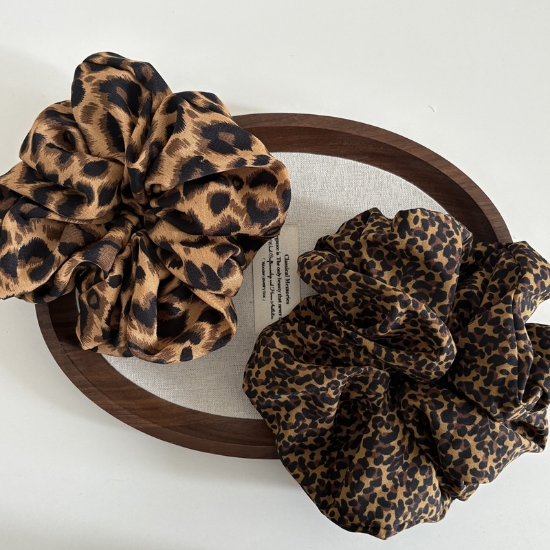 Women's Lazy Hair Bun Maker Cloth Elastic Headband Vintage Leopard Print