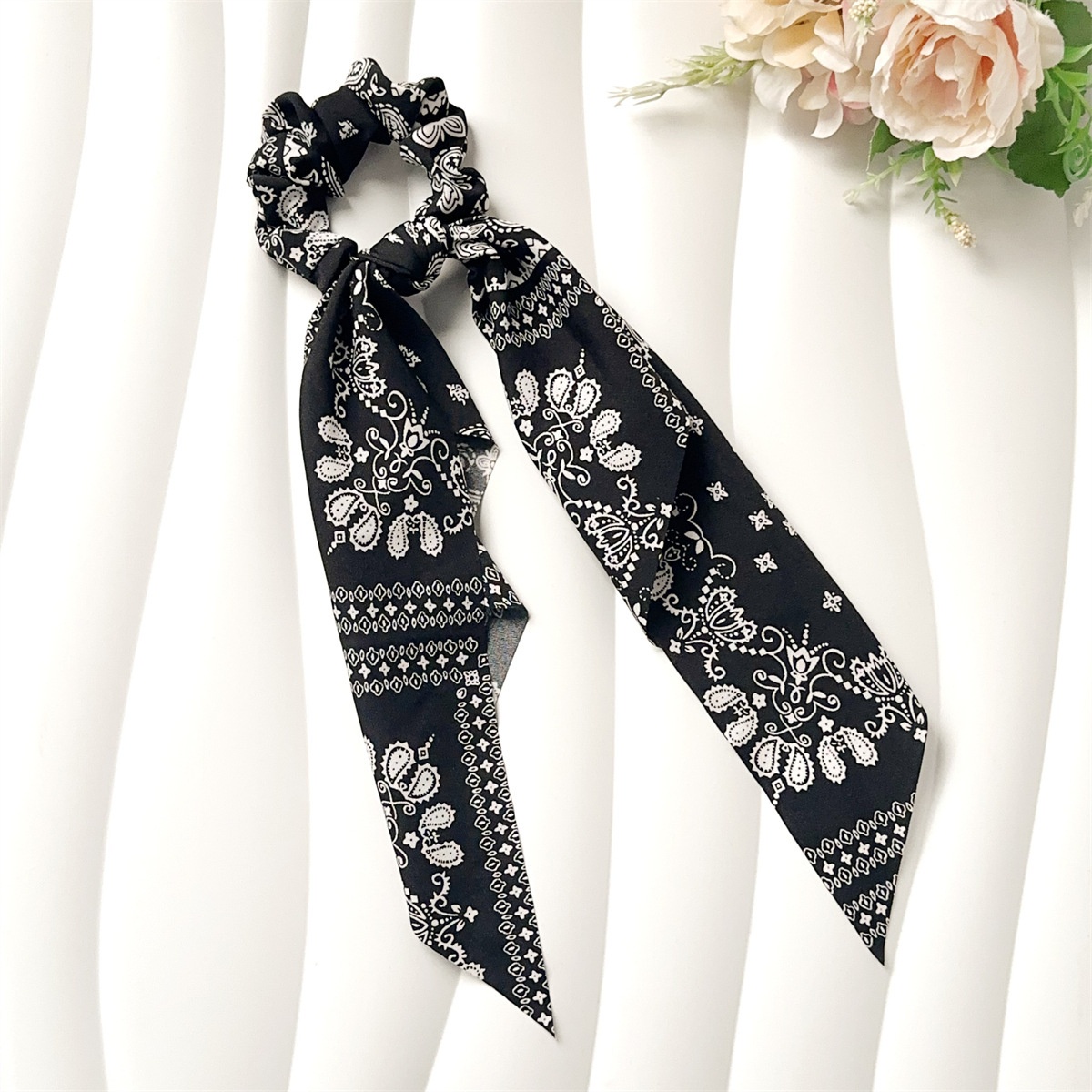 Women's Streetwear Fabric Bowknot Ponytail Holder Retro Paisley Print