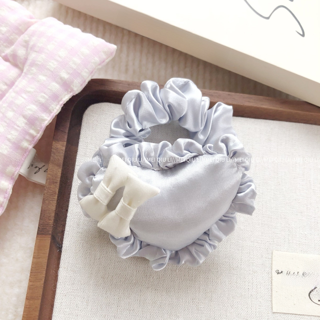 Women's Satin Ribbon Bow Lace Edge Heart Pattern Valentine's Day Hair Hoop