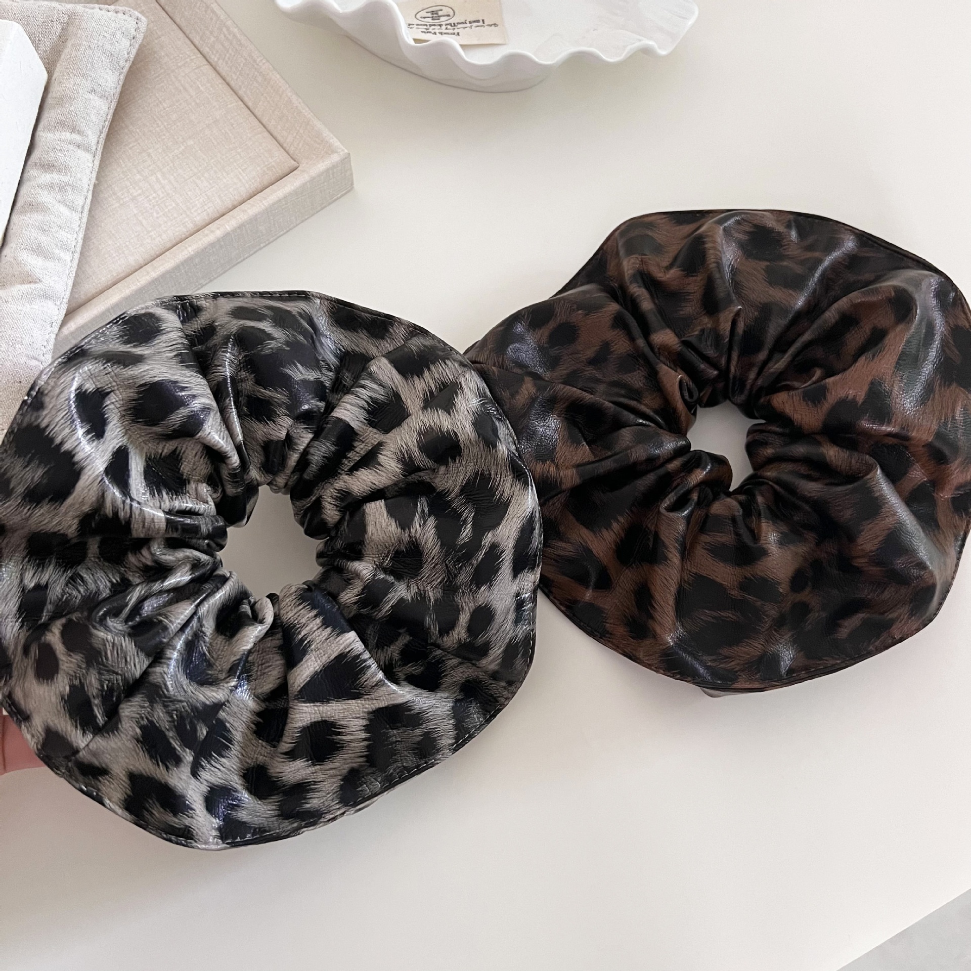 Women's Vintage PU Leather Leopard Print Hair Tie Retro Ponytail Elastic
