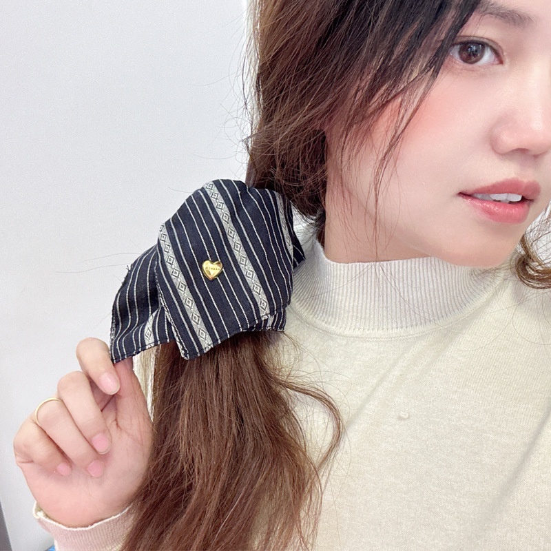 Women's Elegant Retro Striped Scarf Hair Tie Cloth Ponytail Holder