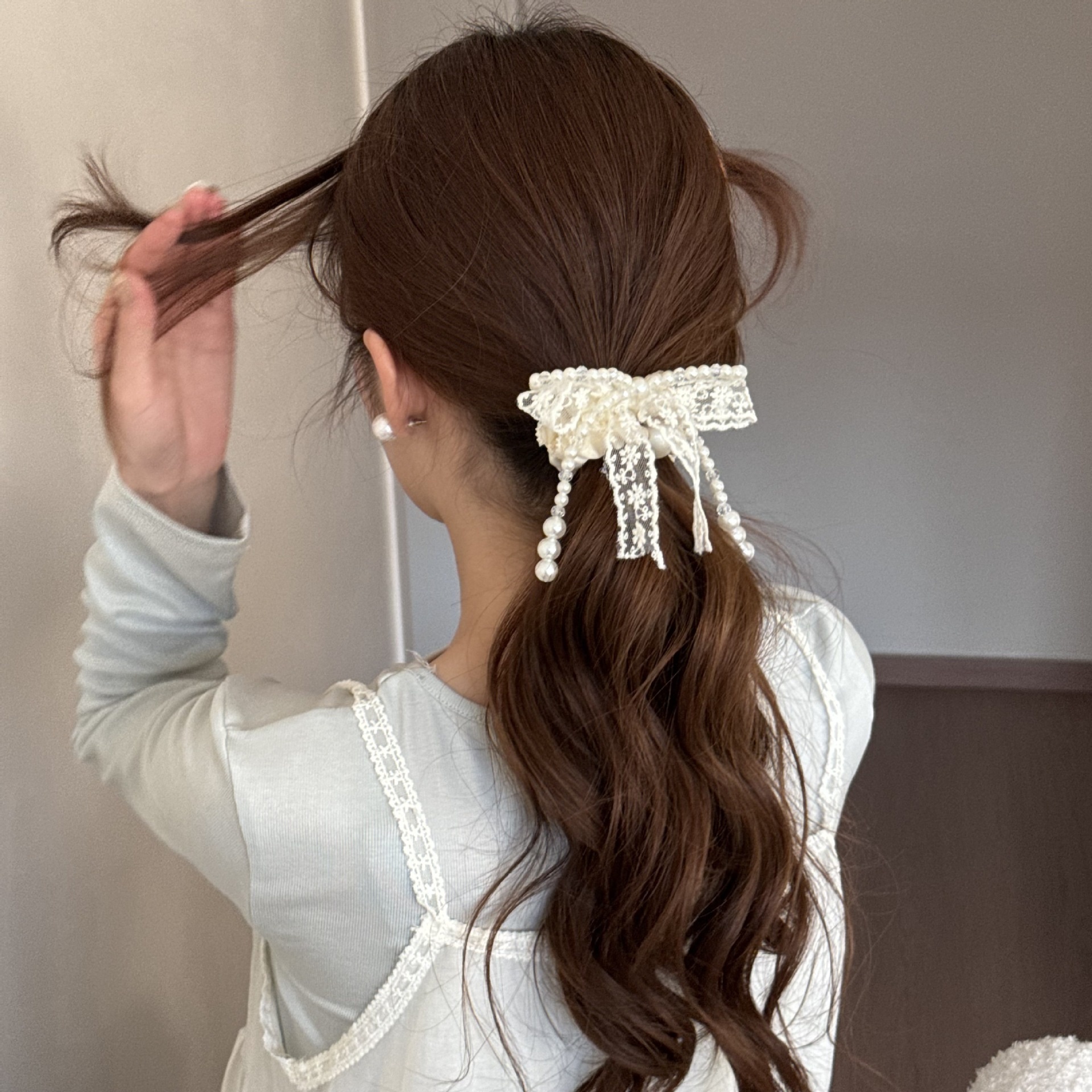 Women's Fairy Pearl Bowknot Lace Hair Tie For Spring Summer Black & Beige