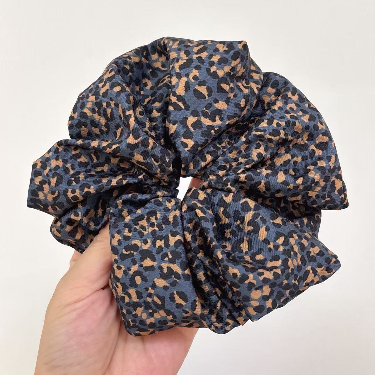 Women's Oversized Cloth Hair Ties Retro Leopard Print Lazy Ponytail Bands
