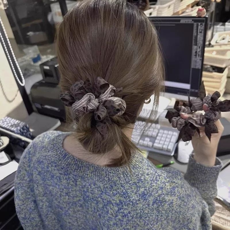 Women's Retro Winter Knit Cloth Bowknot Hair Tie Leopard Print