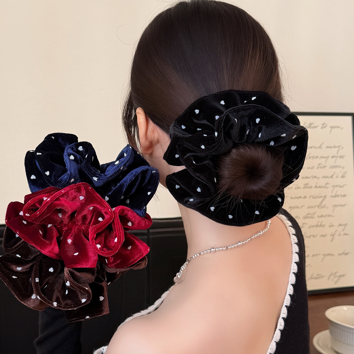 Women's Elegant Velvet Polka Dot Hair Scrunchies Small Fragrance Style Ties