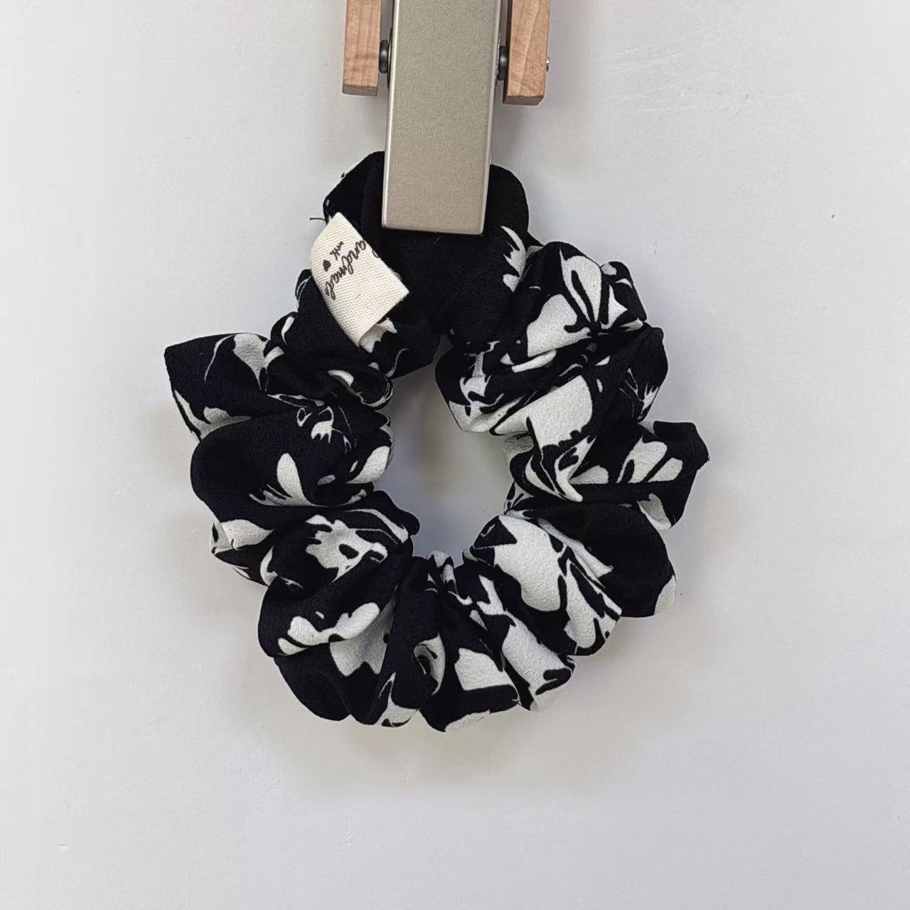 Women's Versatile Cotton Hair Scrunchies Ditsy Floral & Solid Color