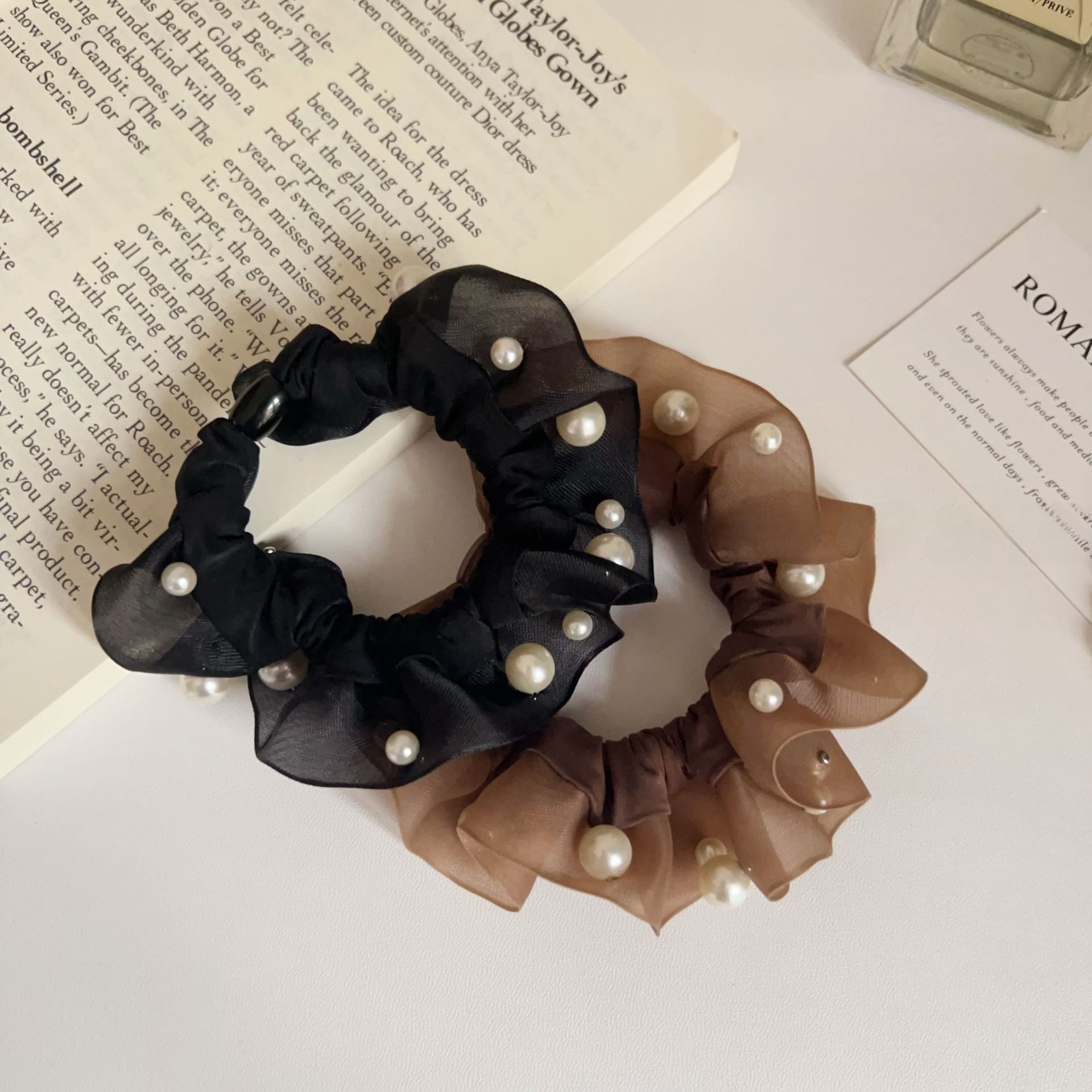 Women's Simple Organza Pearl Hair Tie - Elegant Coffee Autumn Accessory