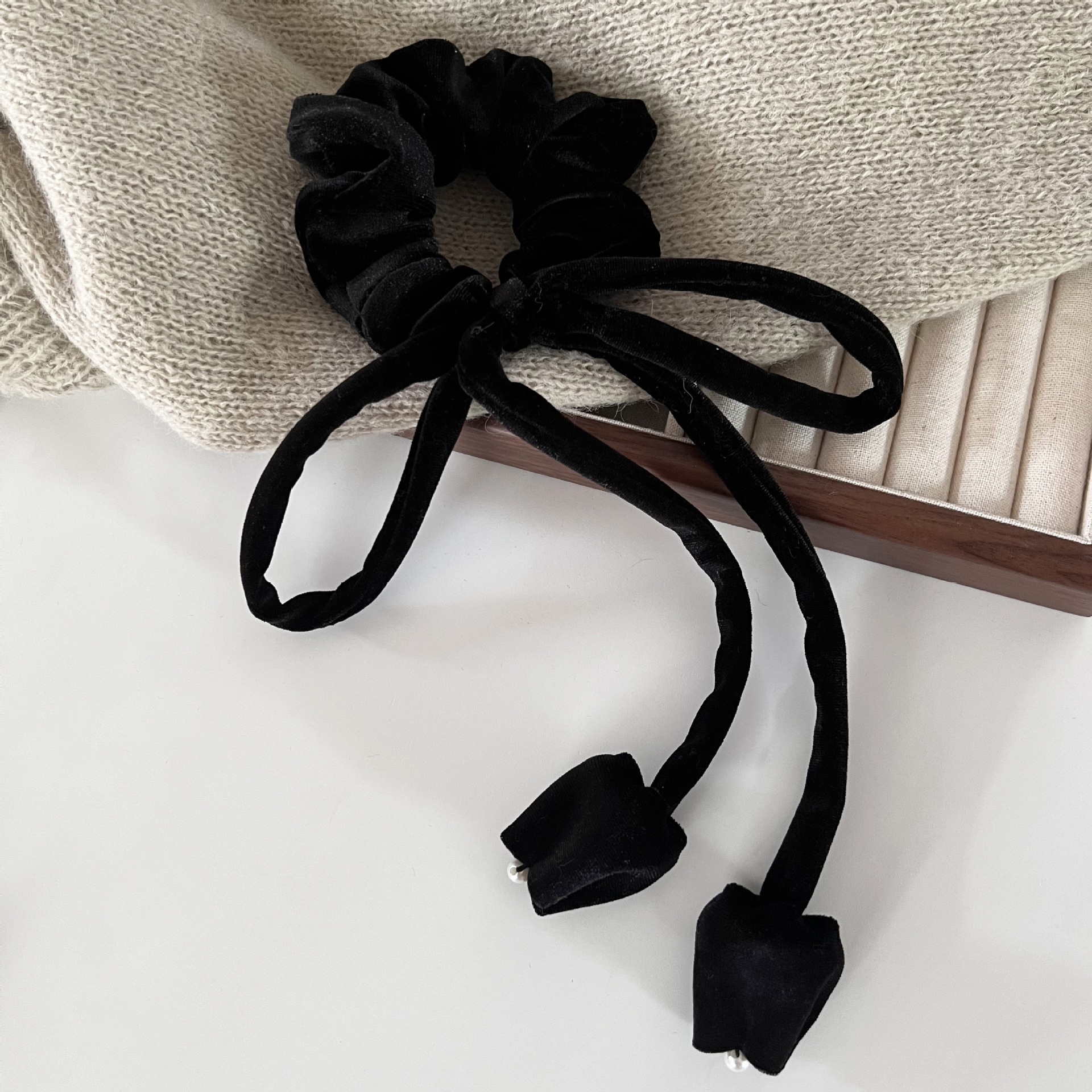 Women's Winter French Velvet Elastic Bow Hairband Tulip Pattern