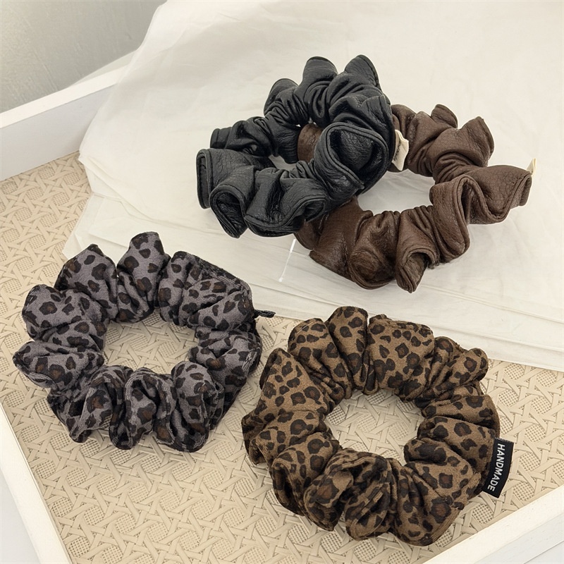 Women's Vintage Soft Hair Tie For Daily Wear Coffee Black Leopard Print
