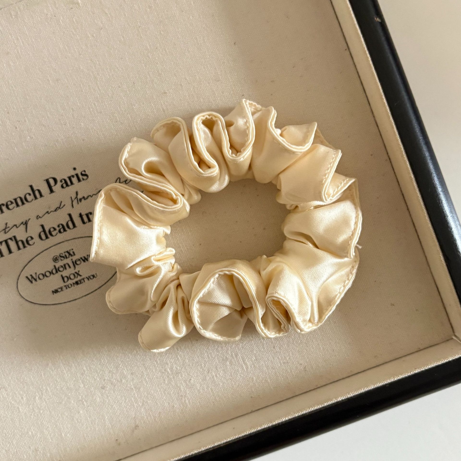 Women's Chic Satin Hair Tie Scrunchie, Elegant Solid Color Hair Accessory