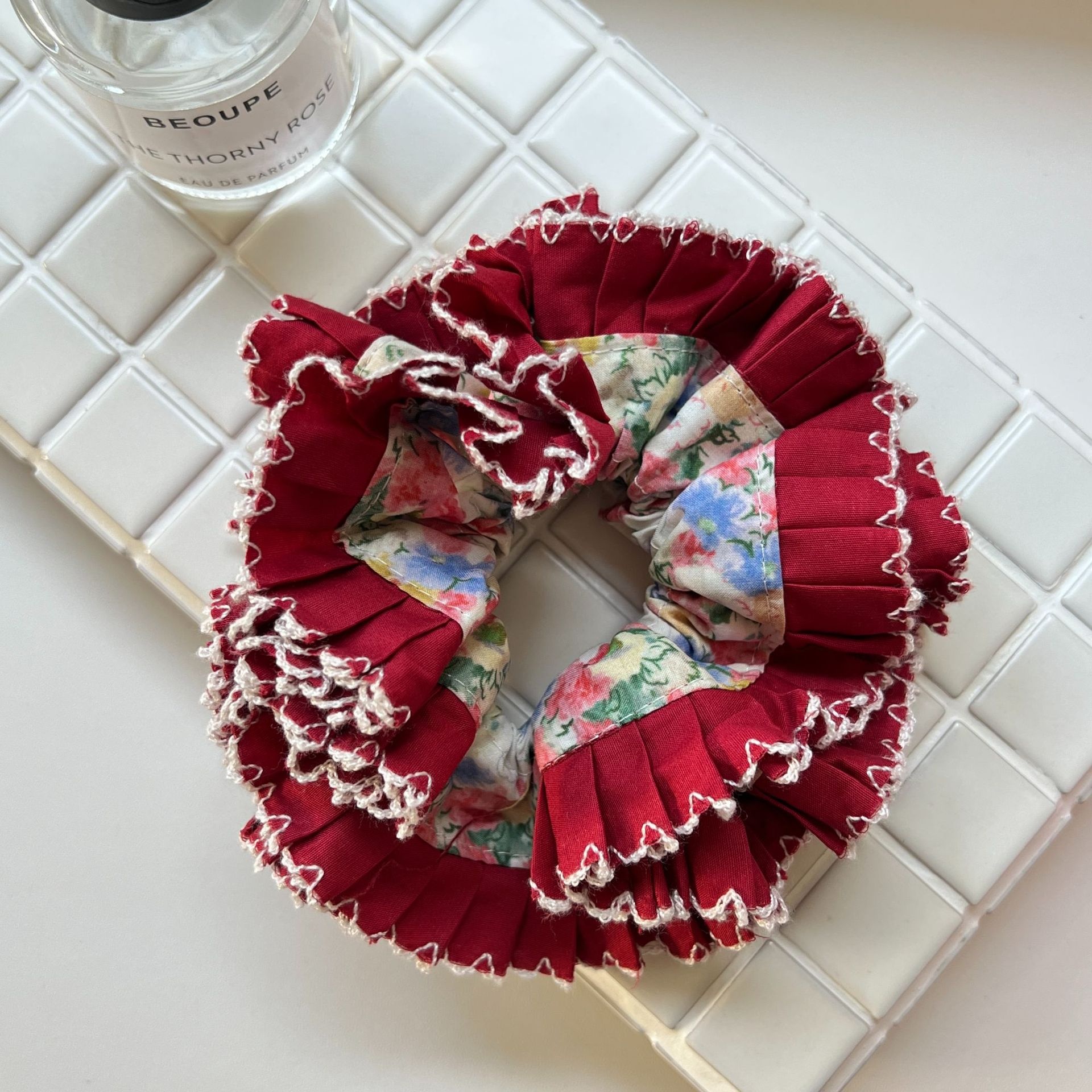 Women's Soft Cloth Hair Scrunchie Pastoral Floral Pattern Design