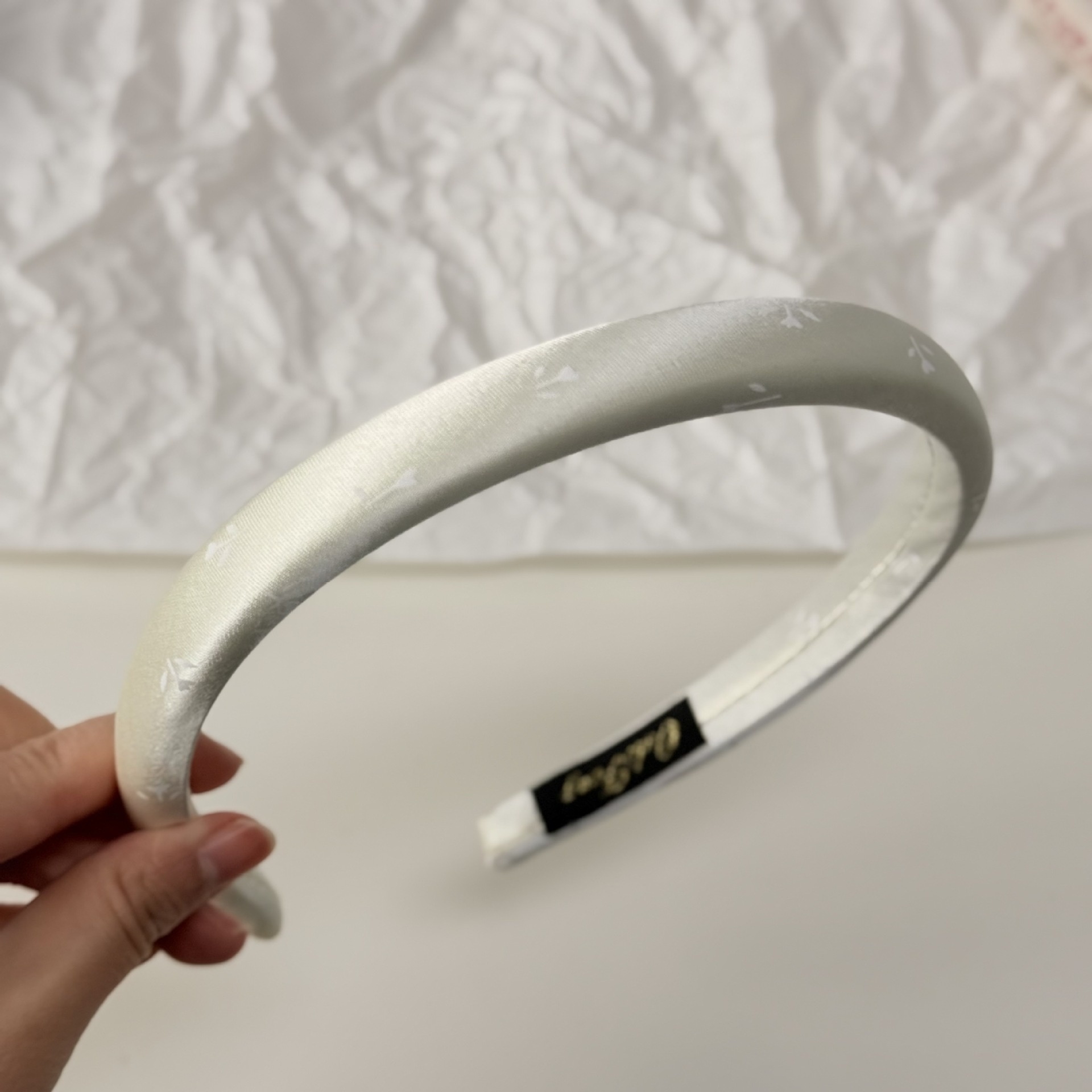 Women's Spring Summer Satin Scrunchie Hair Tie Beige Ditsy Floral