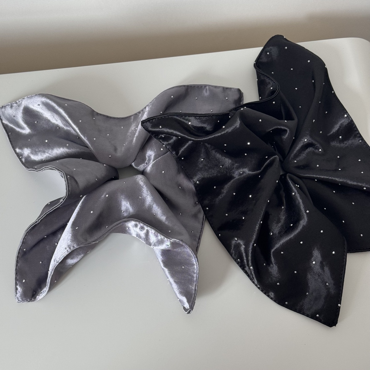 Women's Oversized Satin Scarf Scrunchie Retro Diamond Print