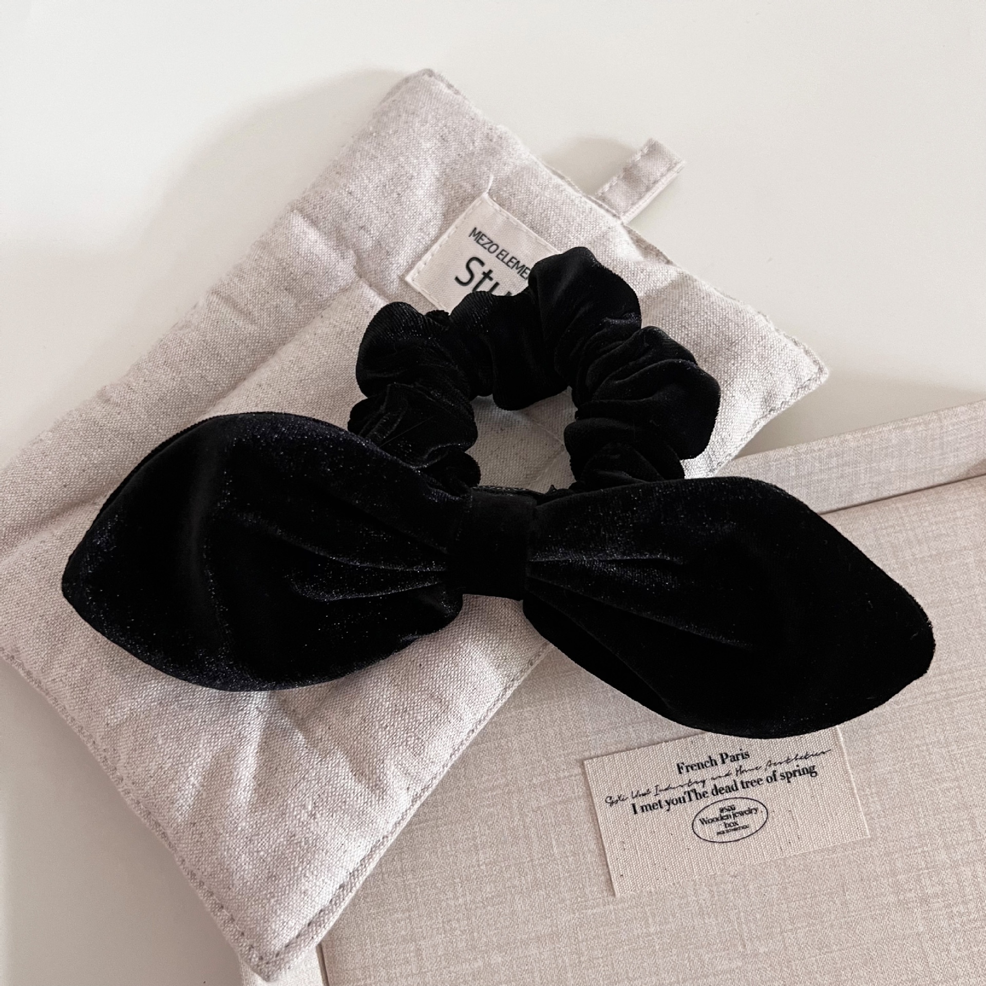 Women's Elegant Velvet Bowknot Ponytail Hair Tie Solid Red Black