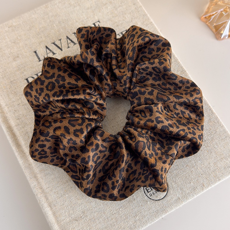 Women's Sexy Velvet Double Layer Elastic Scrunchie Leopard Print
