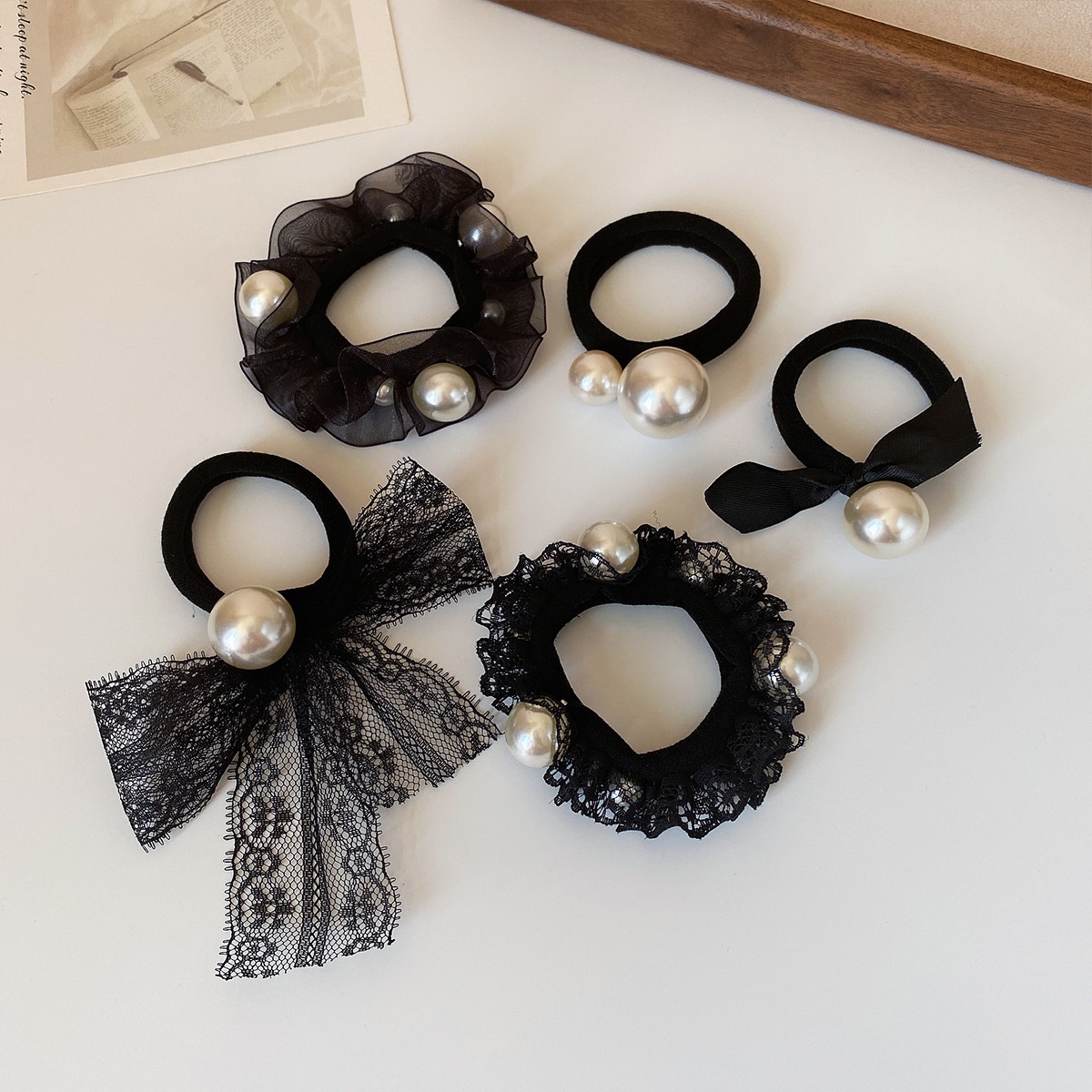 Women's Everyday Gauze Pearl Hair Ties 5-Piece Set Black Bow Knot