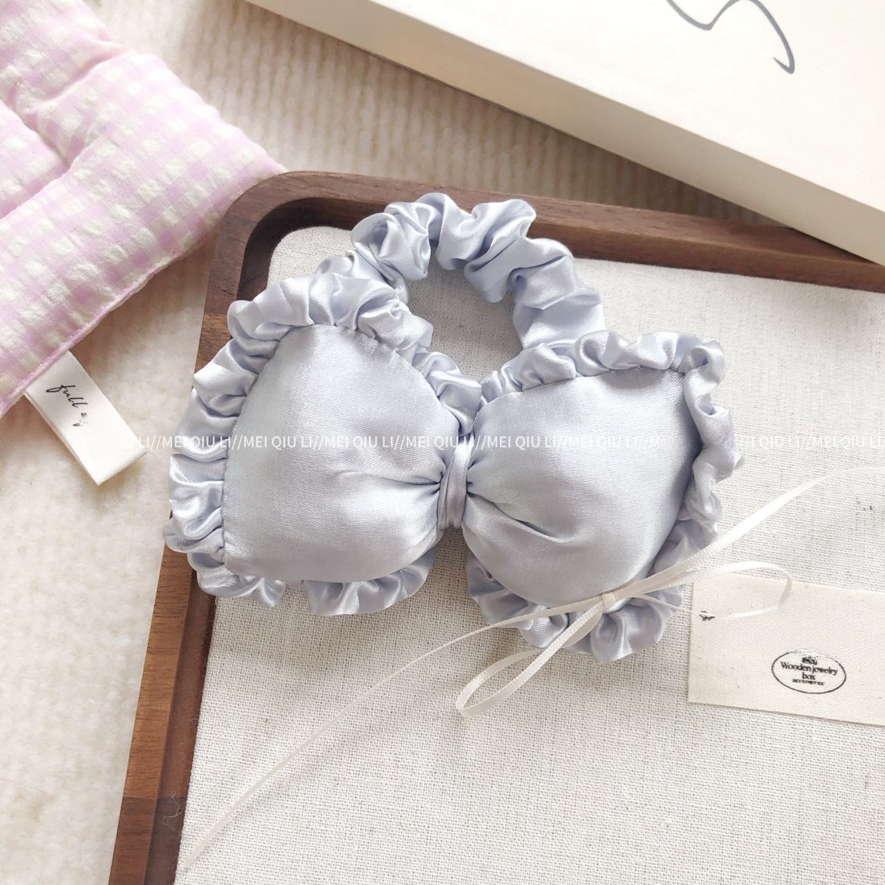 Women's Satin Ribbon Bow Lace Edge Heart Pattern Valentine's Day Hair Hoop