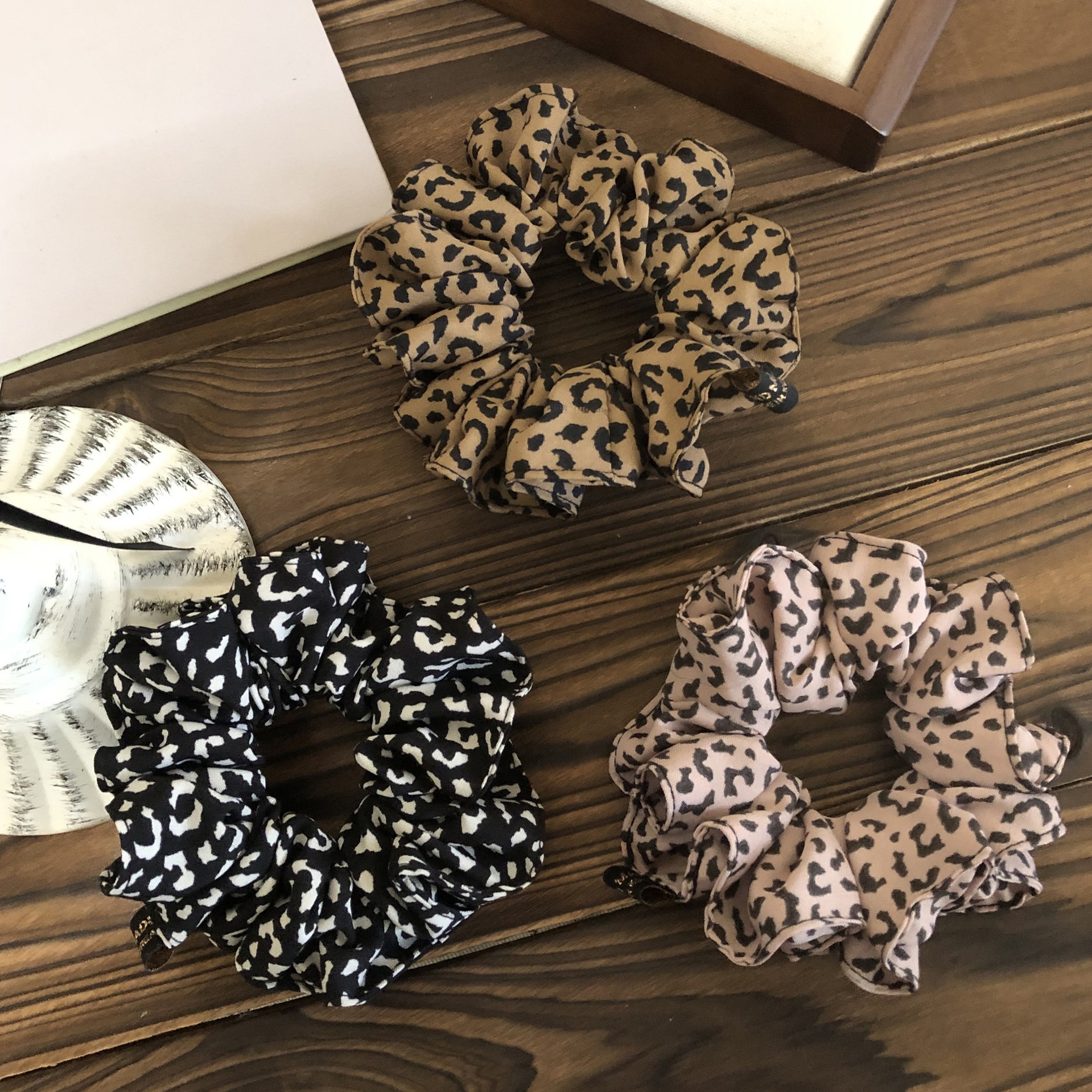 Women's French Elegance Scrunchies Retro Double Layer Cloth Ties