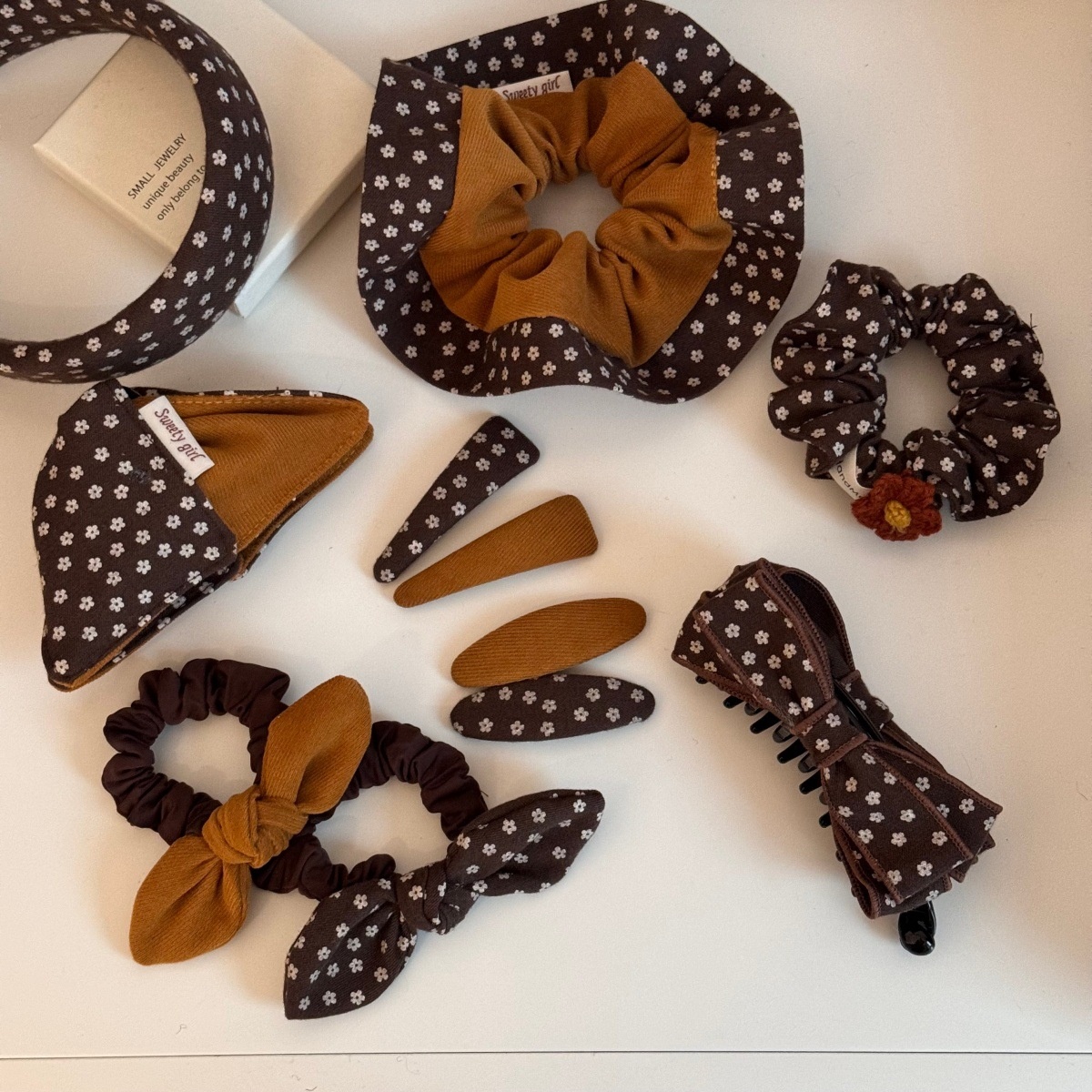 Women's Elegant Butterfly Knot Hair Clip Cute Dot Pattern Cloth Shark Clip