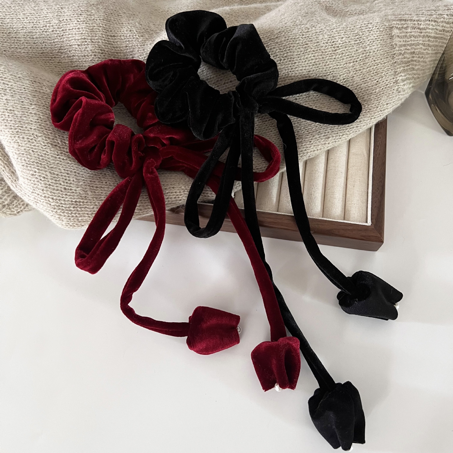 Women's Winter French Velvet Elastic Bow Hairband Tulip Pattern