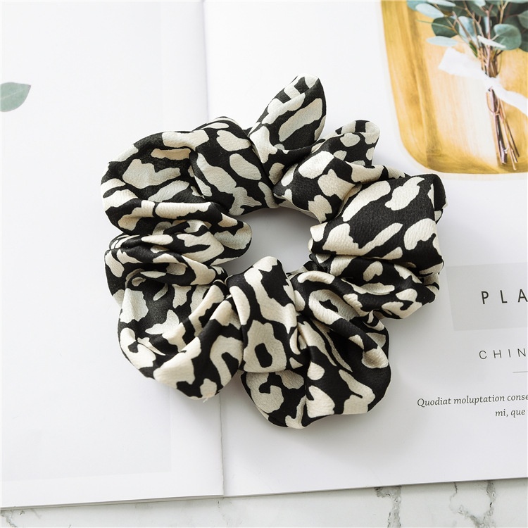Women's Korean Style Daily Cloth Hair Scrunchie Leopard Print
