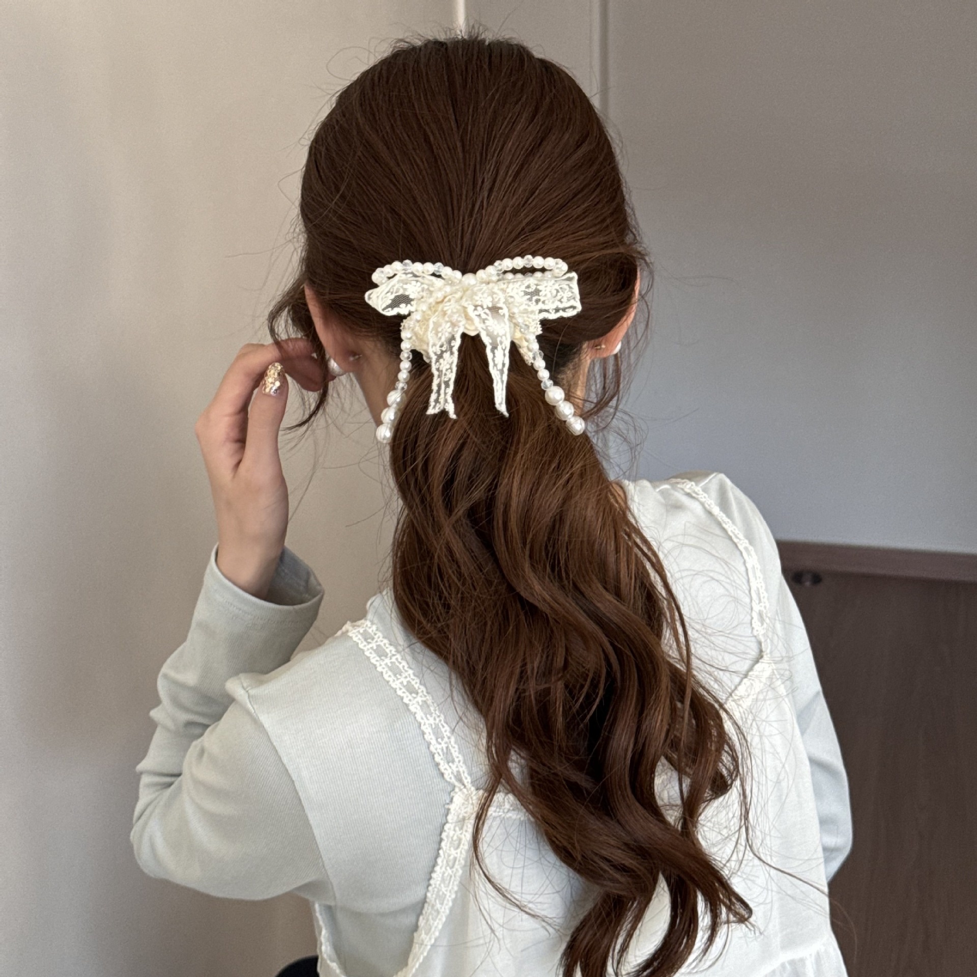 Women's Fairy Pearl Bowknot Lace Hair Tie For Spring Summer Black & Beige