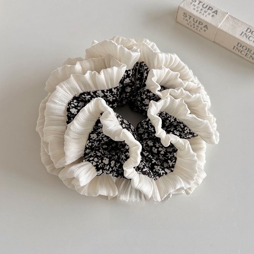 Women's Spring Pearl Trim Cloth Hair Scrunchie Beige Black Ditsy Floral