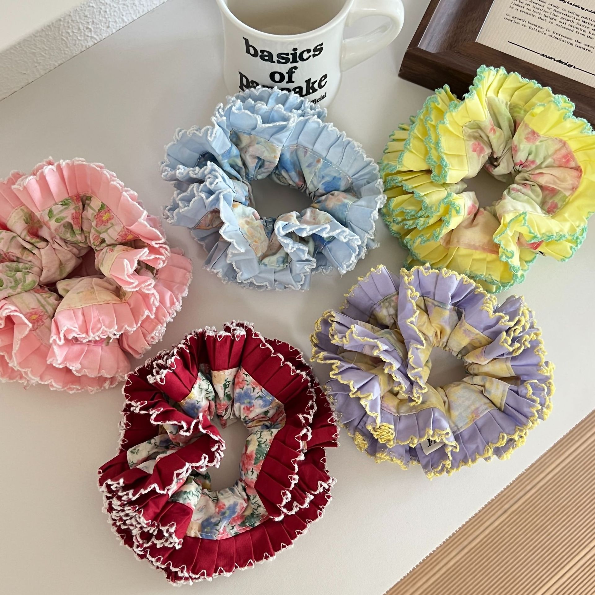 Women's Soft Cloth Hair Scrunchie Pastoral Floral Pattern Design