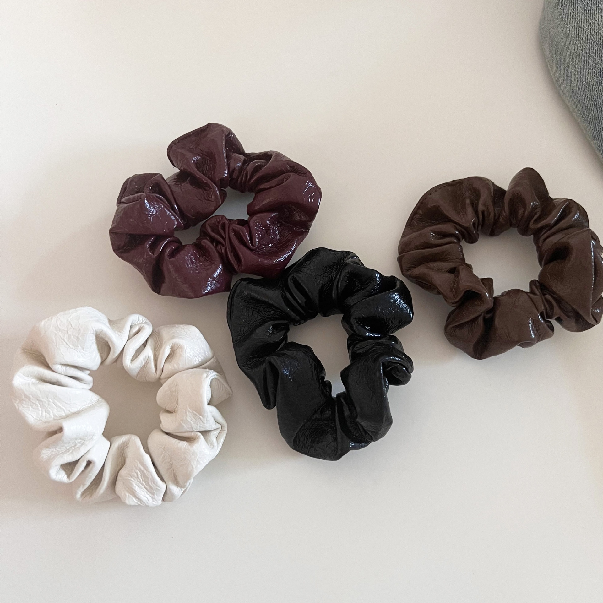 Women's Retro PU Leather Low Bun Hair Tie Autumn Winter Solid Color